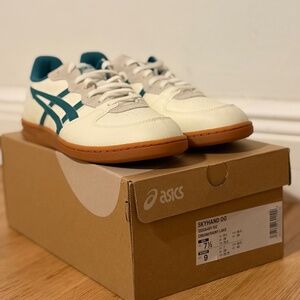 ASICS Skyhand OG Cream/Rainy Lake Women’s 9 – Brand New in Box